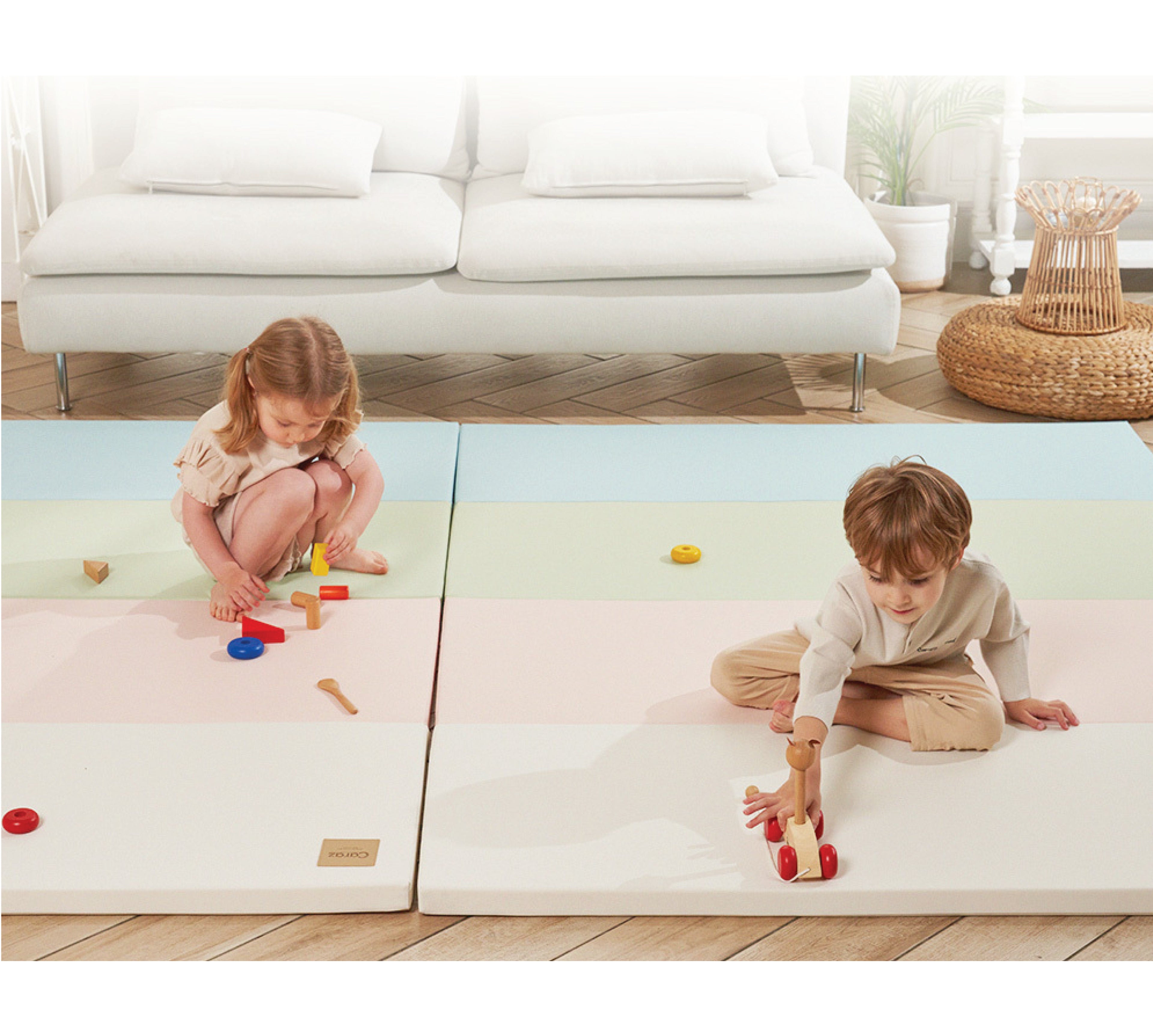 Caraz Q4 Folder Mat (Free Delivery)